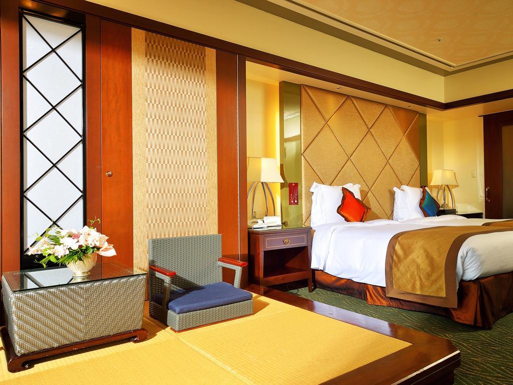 Okinawa Kariyushi Resort Exes Onna Exterior photo