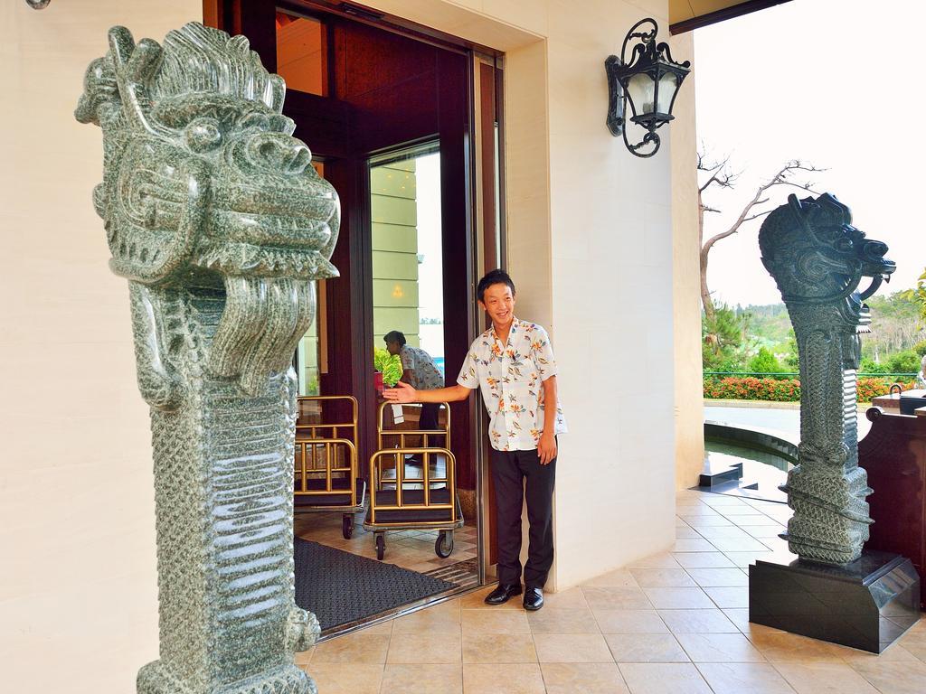 Okinawa Kariyushi Resort Exes Onna Exterior photo